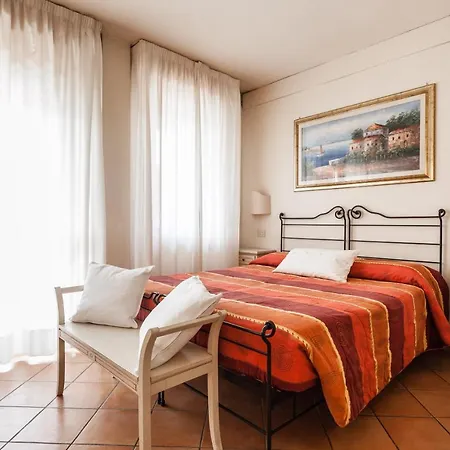 Isola Cisanello Aparthotel Pisa