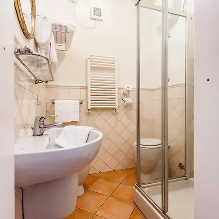 Aparthotel Isola Cisanello 2*